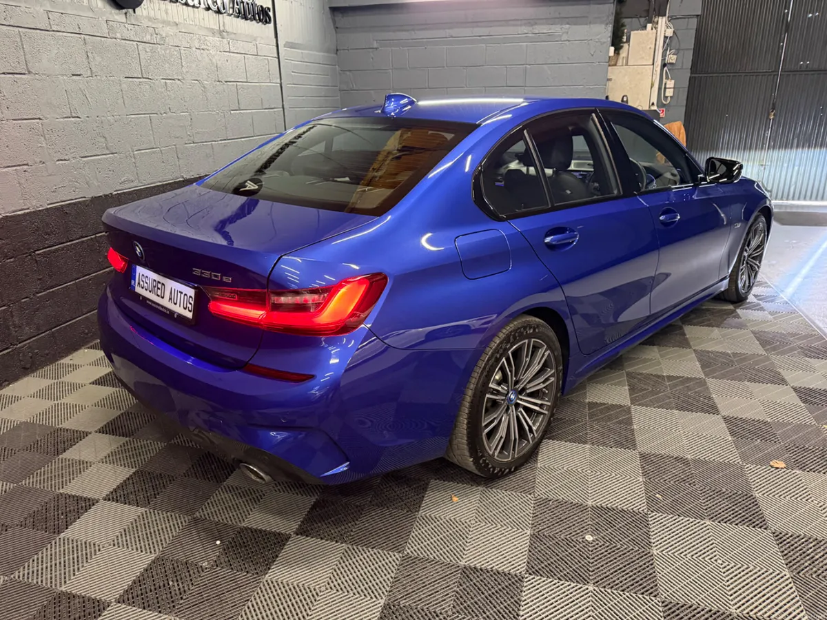 221 BMW 330E M-Sport - Image 3