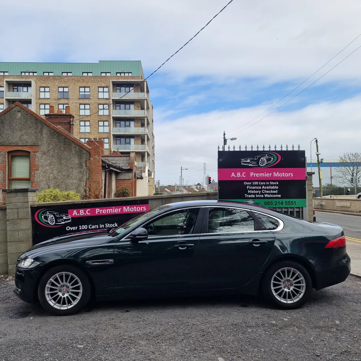 Jaguar XF 2016 2.0 D 180PS Prestige Automatic - Image 4