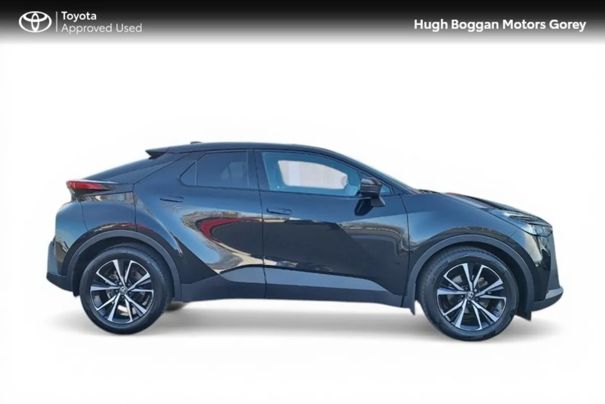 Toyota C-HR Hybrid Sport - Image 3