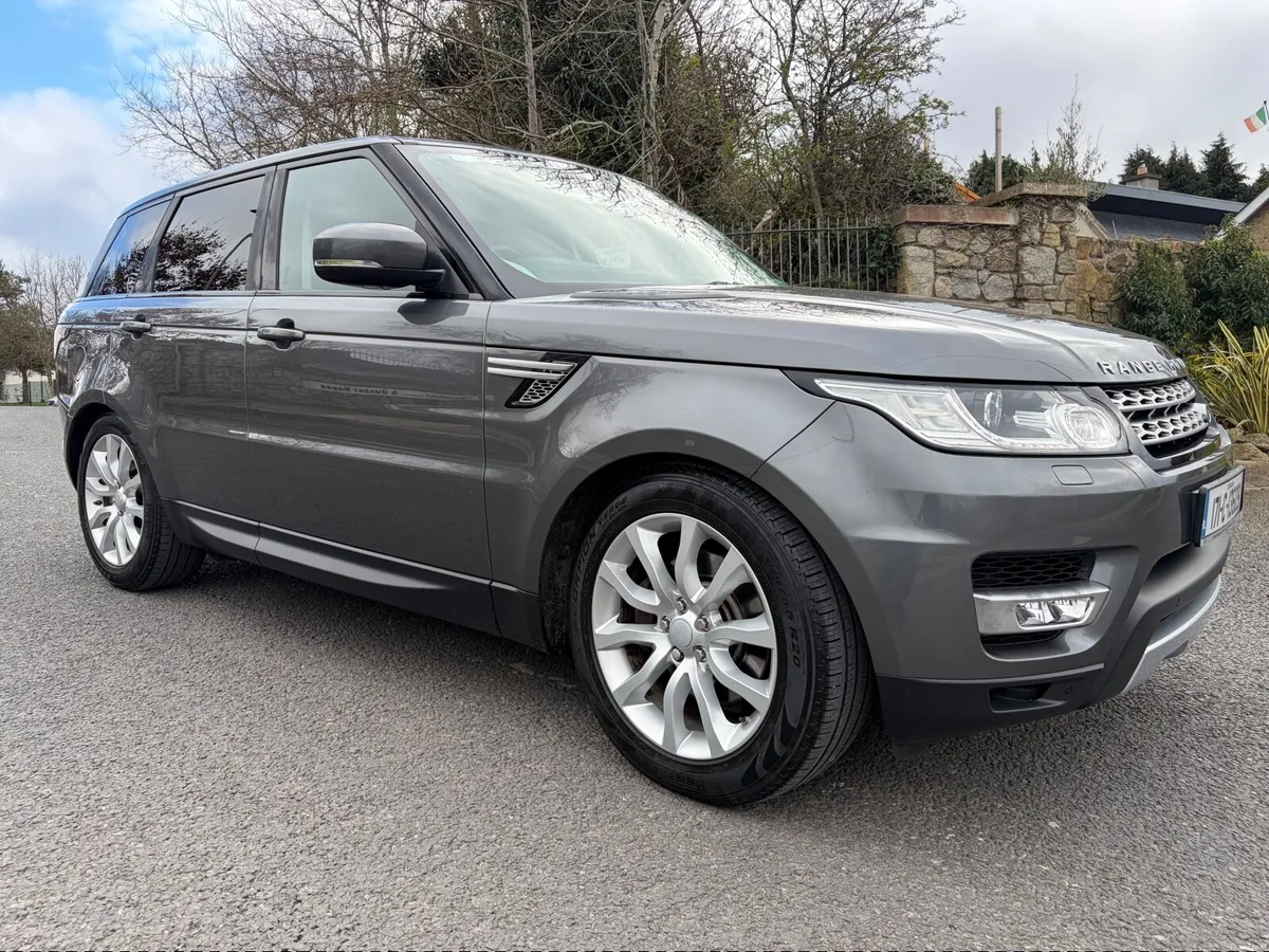 Range Rover Sport HSE 3.0 2017 | Full History - Image 1