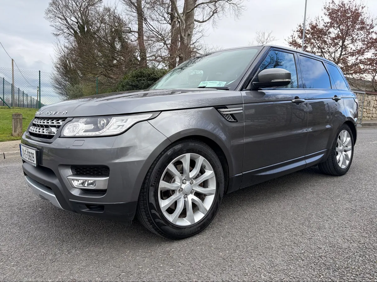 Range Rover Sport HSE 3.0 2017 | Full History - Image 3