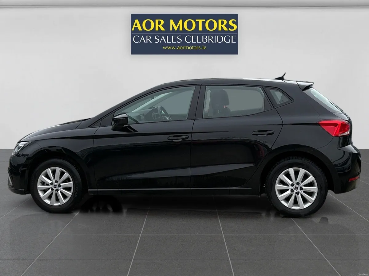 SEAT Ibiza 2024 SE - Image 2