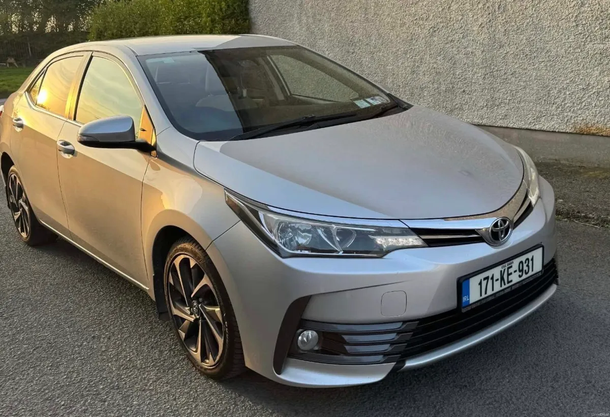 Toyota corolla - Image 1