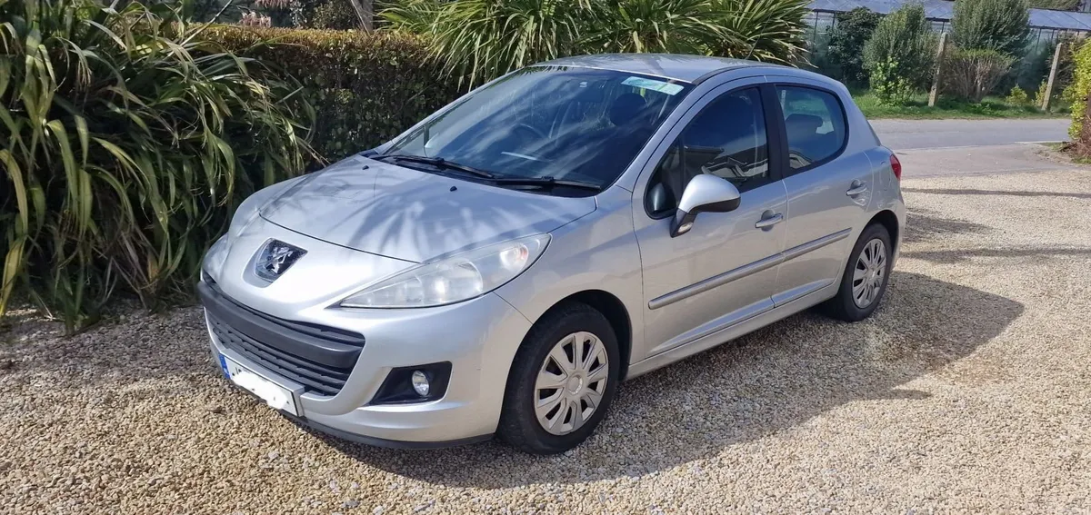 Peugeot 207 2012 - Image 1