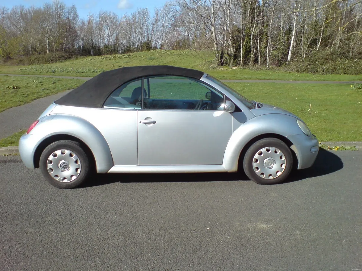 Volkswagen Beetle 2005 - Image 1