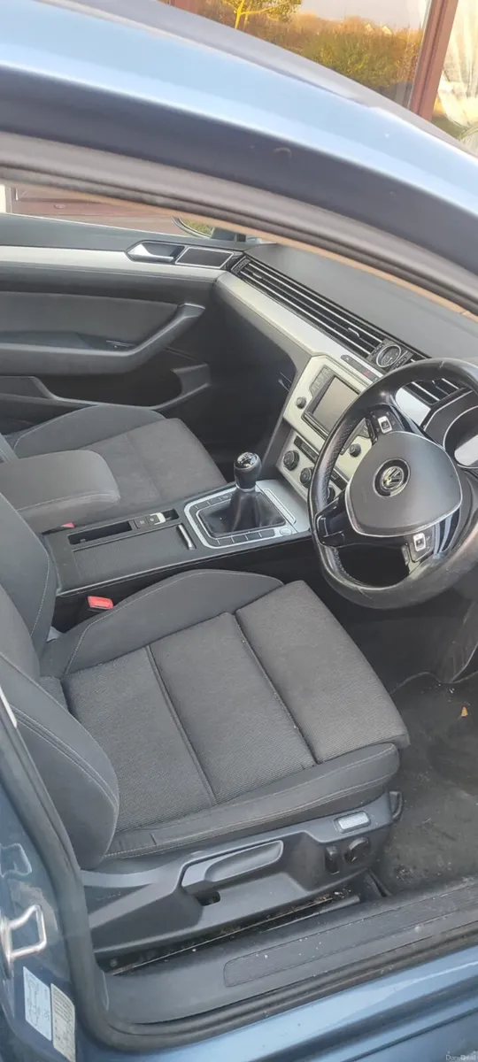Volkswagen Passat 2.0 TDI SE BUSINESS
NEW NCT 7/27 - Image 4