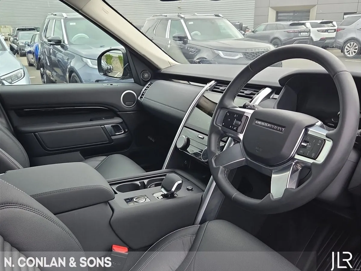 Land Rover Discovery 3.0D SE COMMERCIAL (PRICE EXC - Image 4