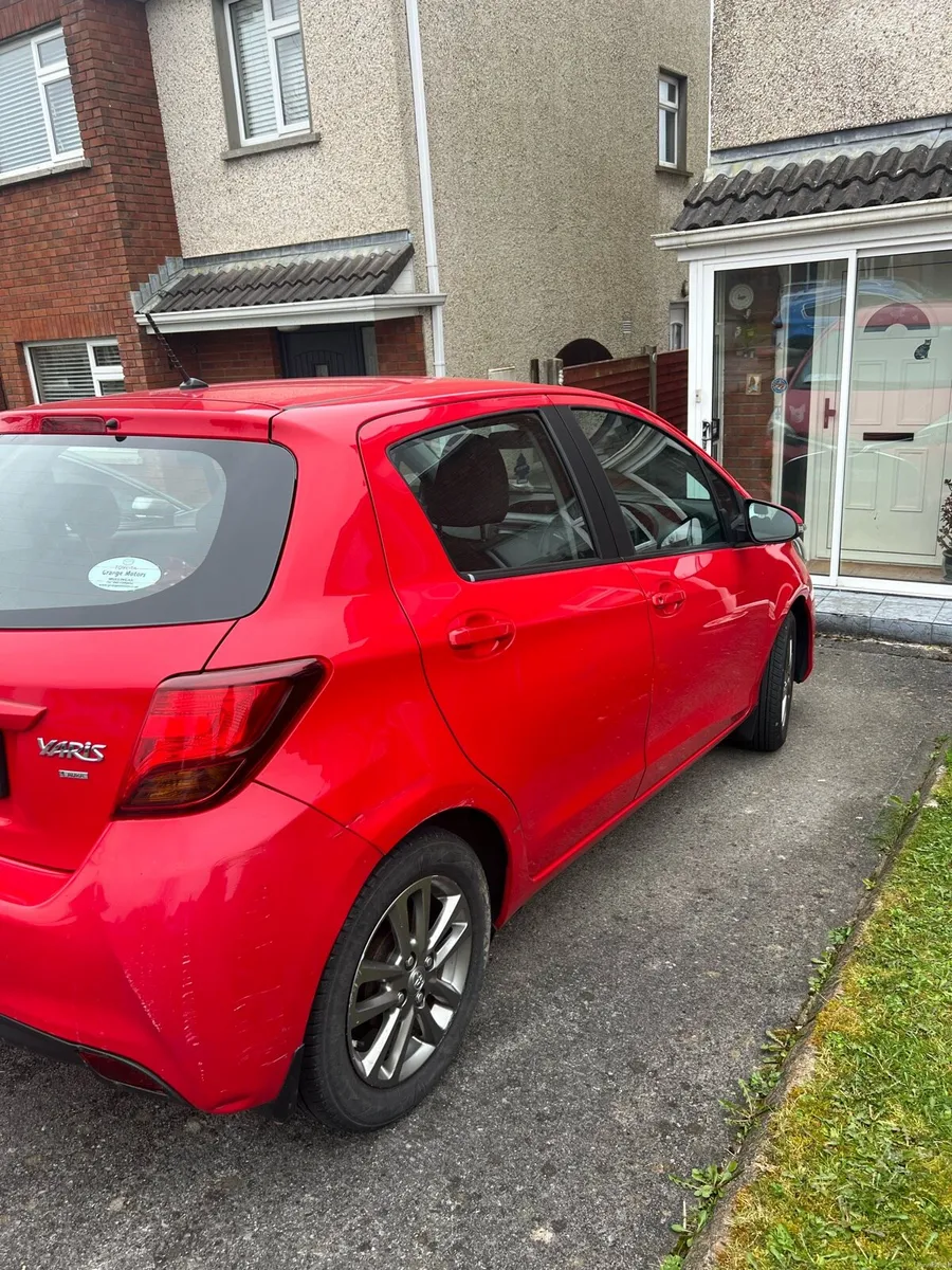Toyota Yaris 15 - Image 3