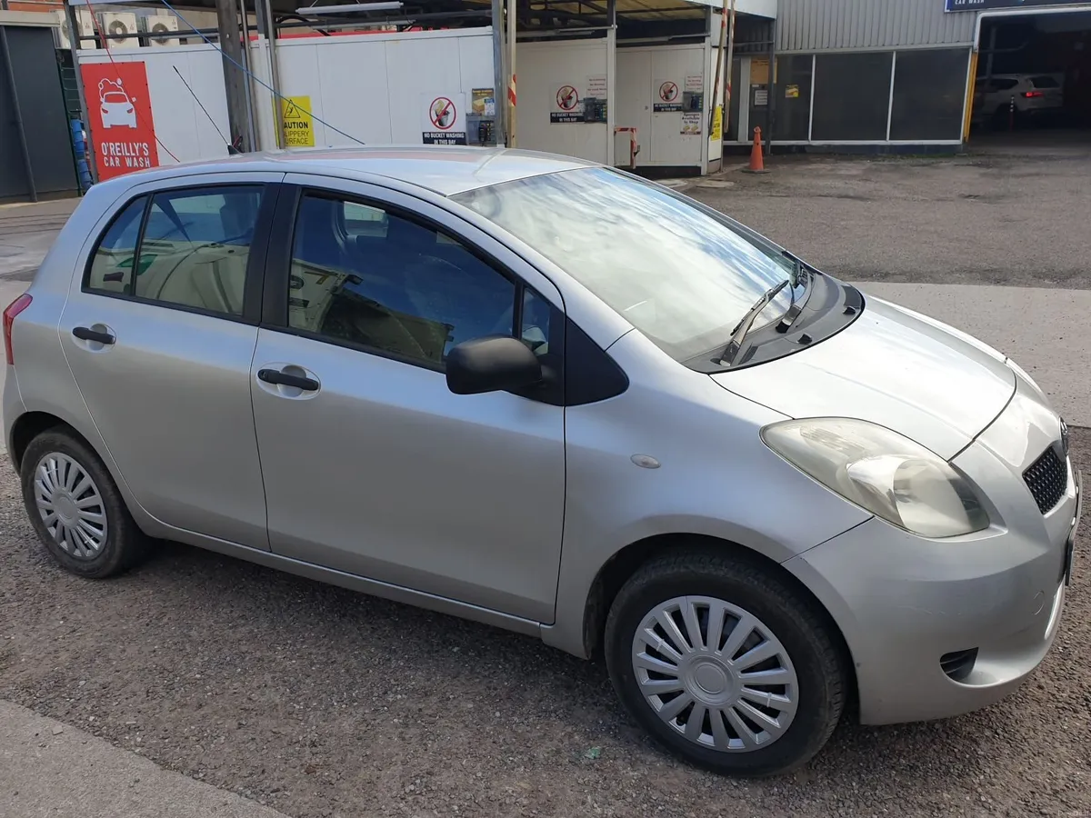 Toyota Yaris 2007 - Image 1