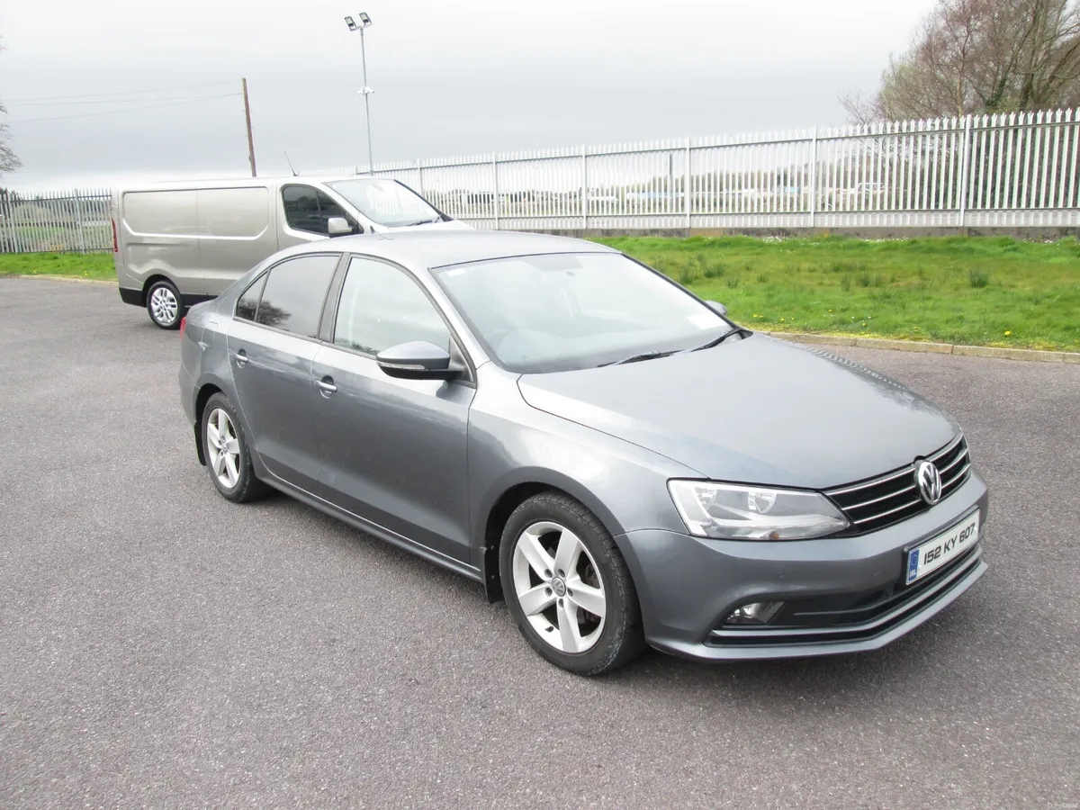Volkswagen Jetta 2015 - Image 2