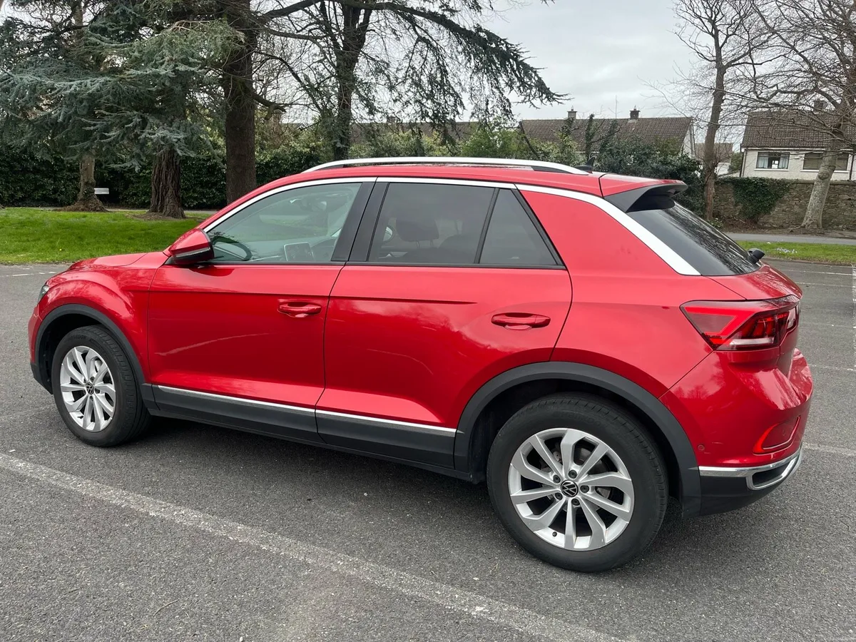 Volkswagen T-Roc - Image 4