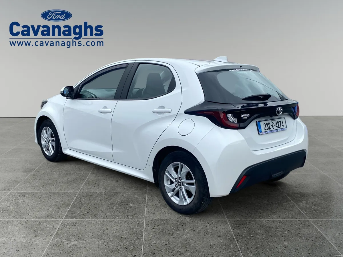 Toyota Yaris 2023 - Image 3