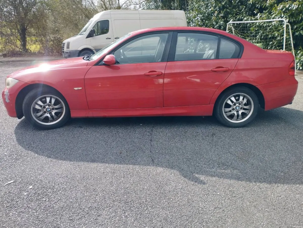 2006 BMW 316i ES 4dr manual transmission - Image 4