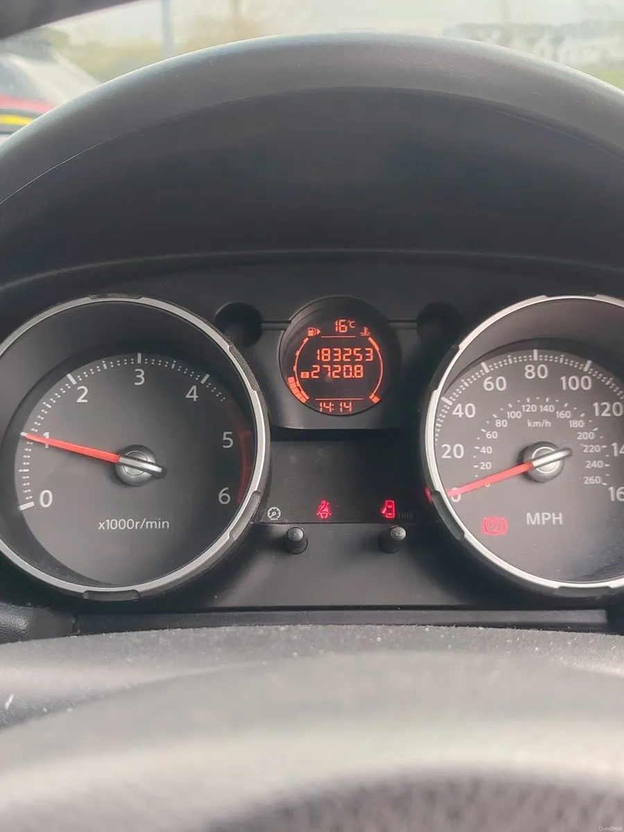 Nissan Qashqai 2010 - Image 3