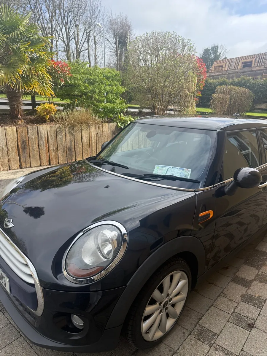 Mini Cooper 2015 - Image 1