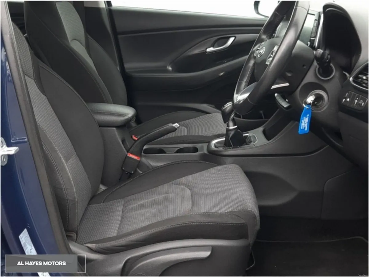 Hyundai i30 **REVERSING CAMERA**DIESEL DELUXE** - Image 4