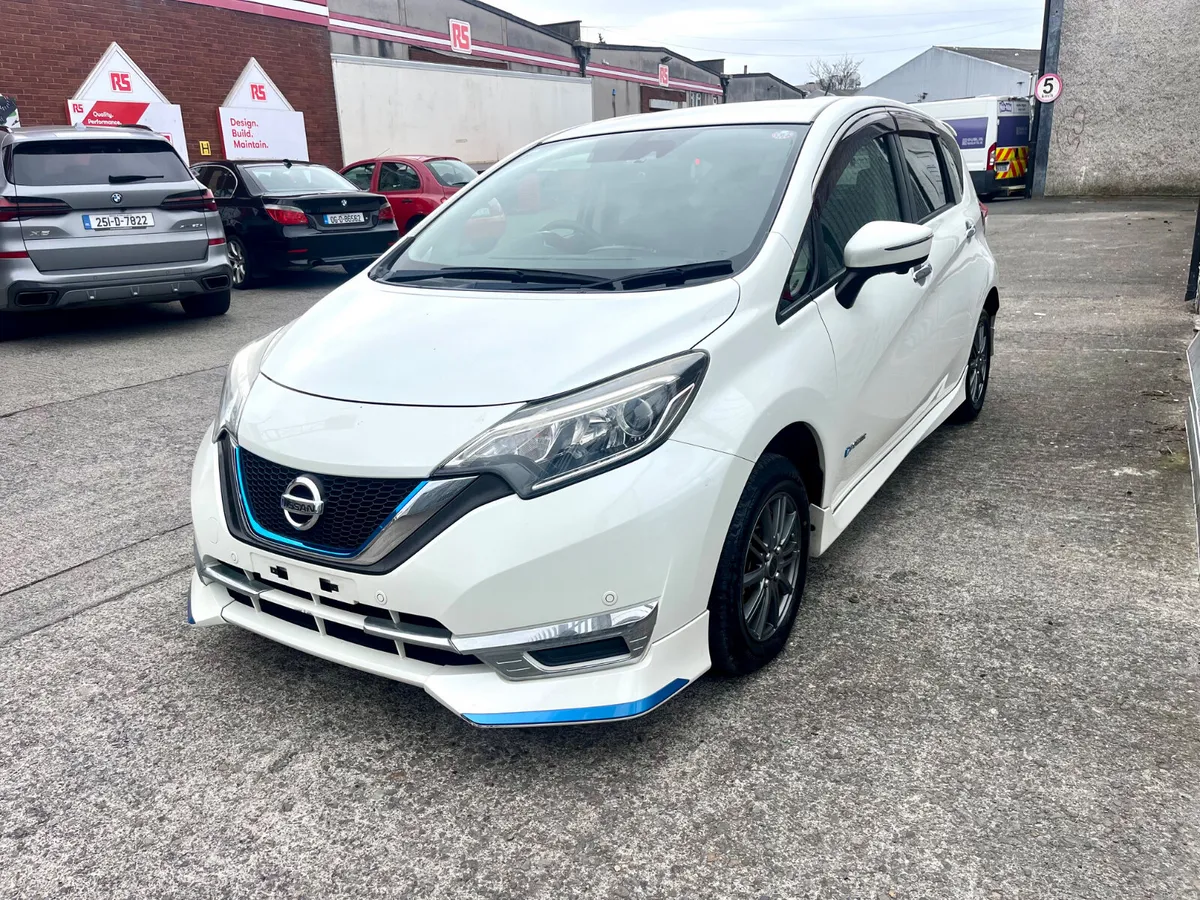 2016 Nissan Note E-power hybrid - Image 4