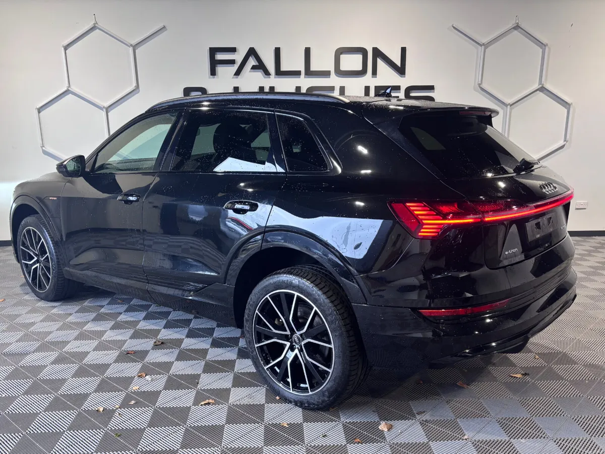 AUDI E-TRON BLACK EDITION 55 Q QUATTRO / HIGH SPEC - Image 3