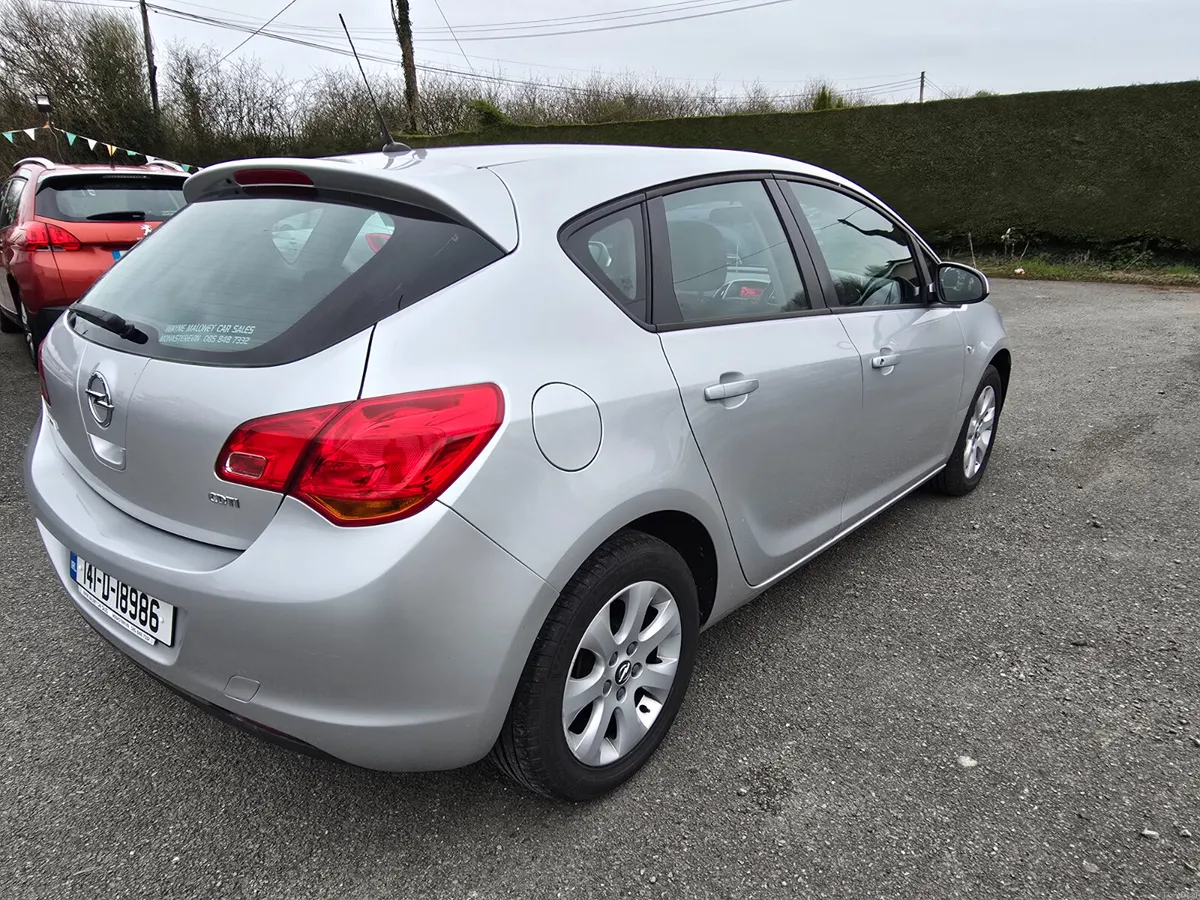 141 Opel Astra 1.7 Crdi SC 110Bhp Low Miles - Image 2