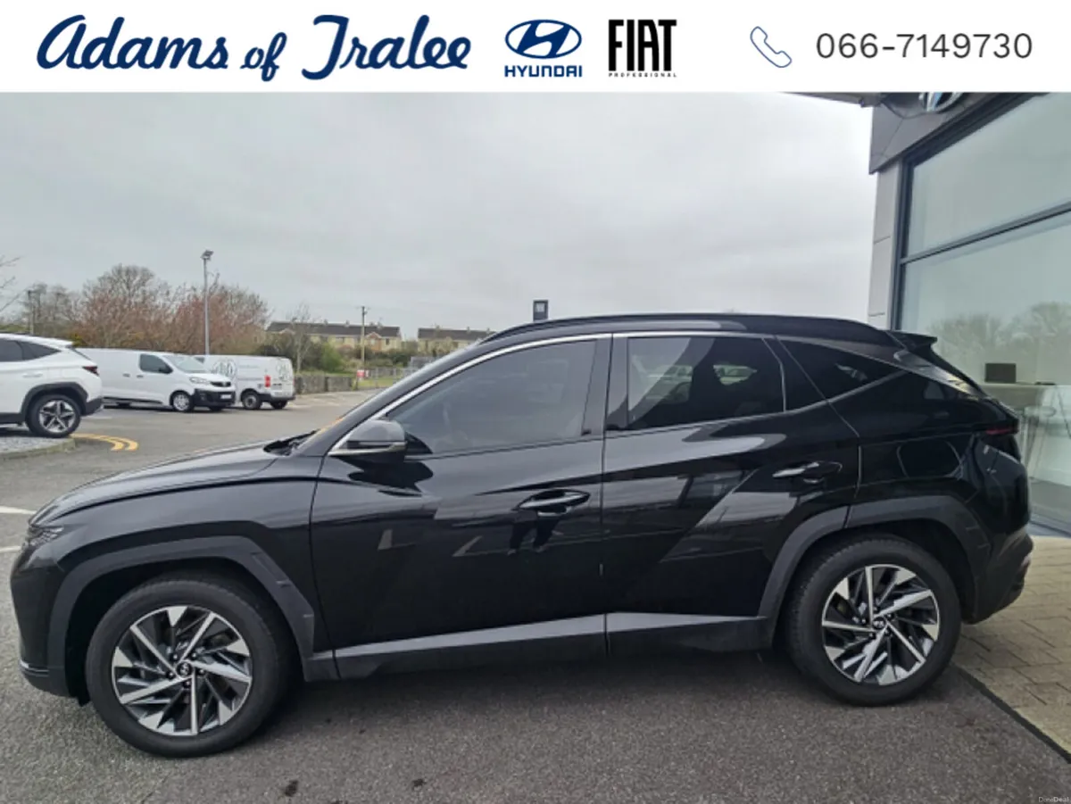 Hyundai Tucson EXECUTIVE PLUS 5DR - Image 2