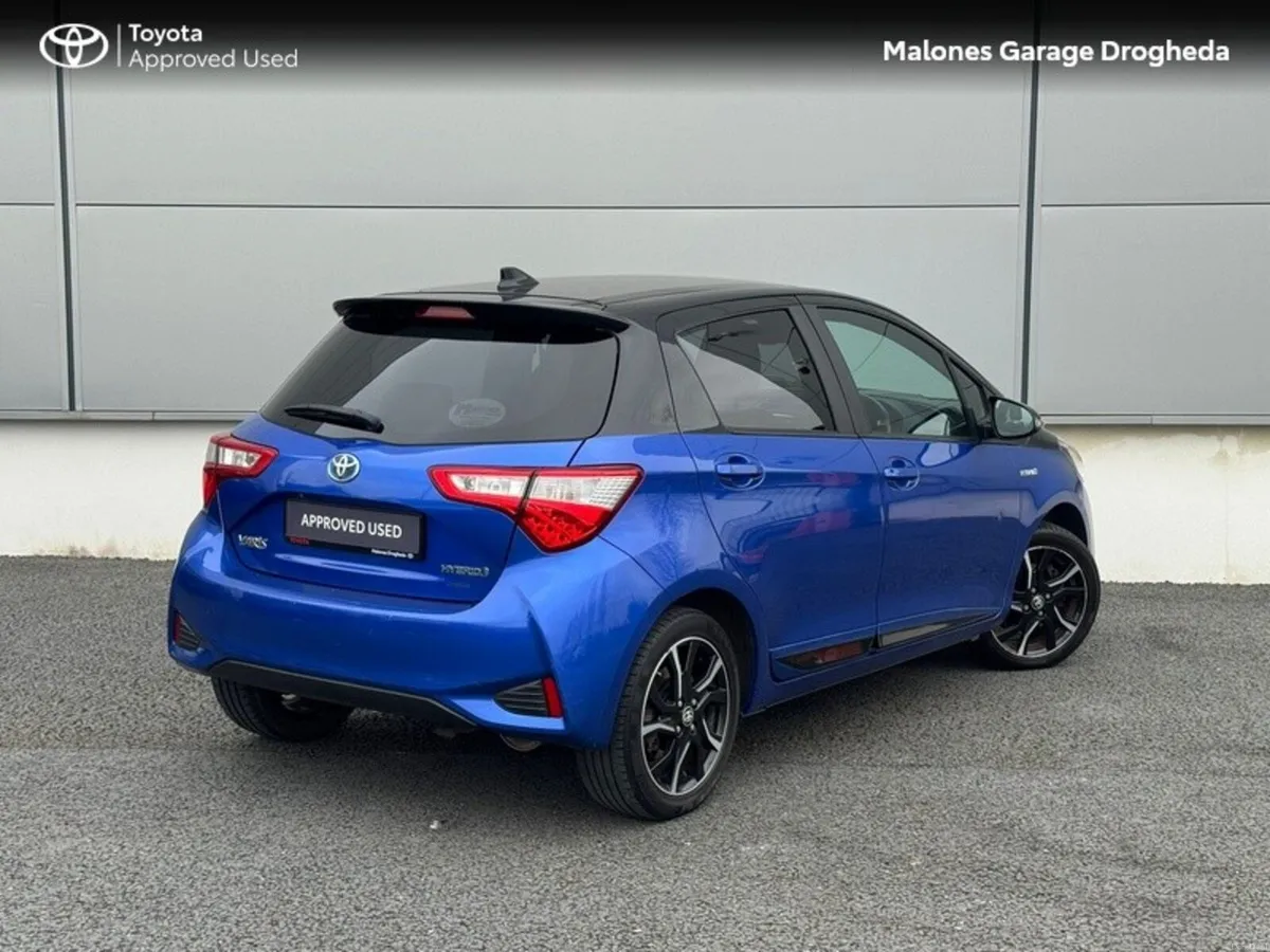 Toyota Yaris 1.5 Hybrid Luna Sport Call Now 041 98 - Image 2