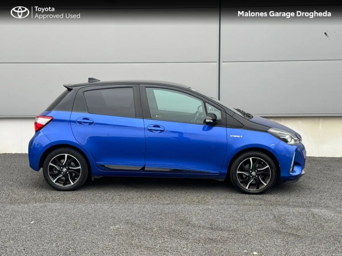 Toyota Yaris 1.5 Hybrid Luna Sport Call Now 041 98 - Image 3