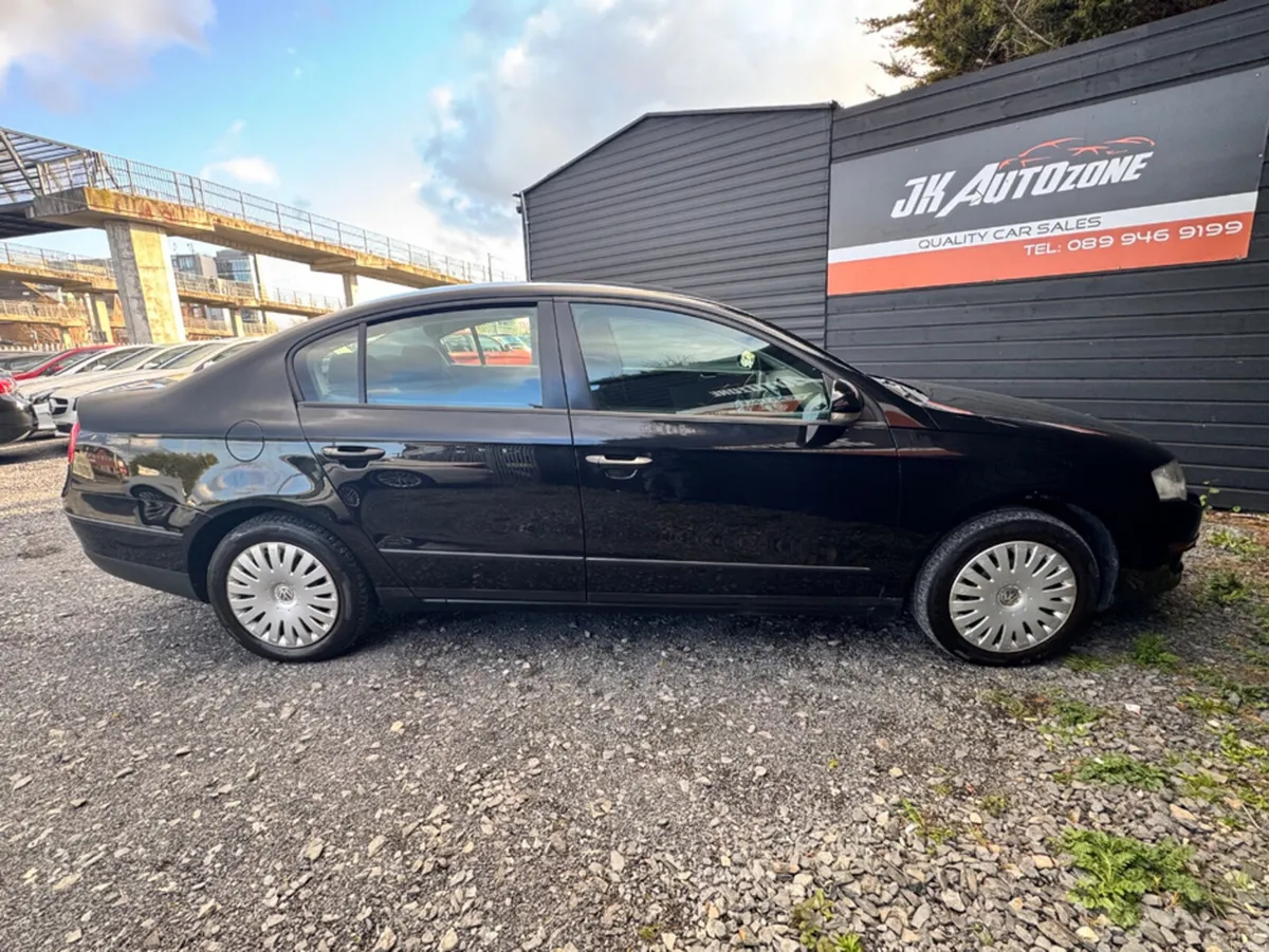 Volkswagen Passat B6 1.4 TSI 122BHP 4DR - Image 5