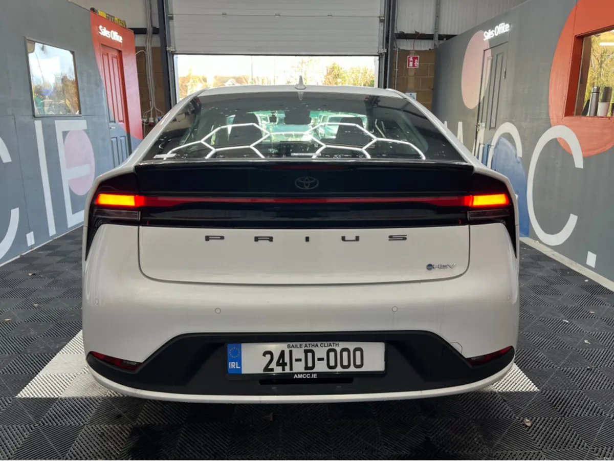 Toyota Prius €29950 2024 TOYOTA PRIUS X 1.8 AUTOMA - Image 3