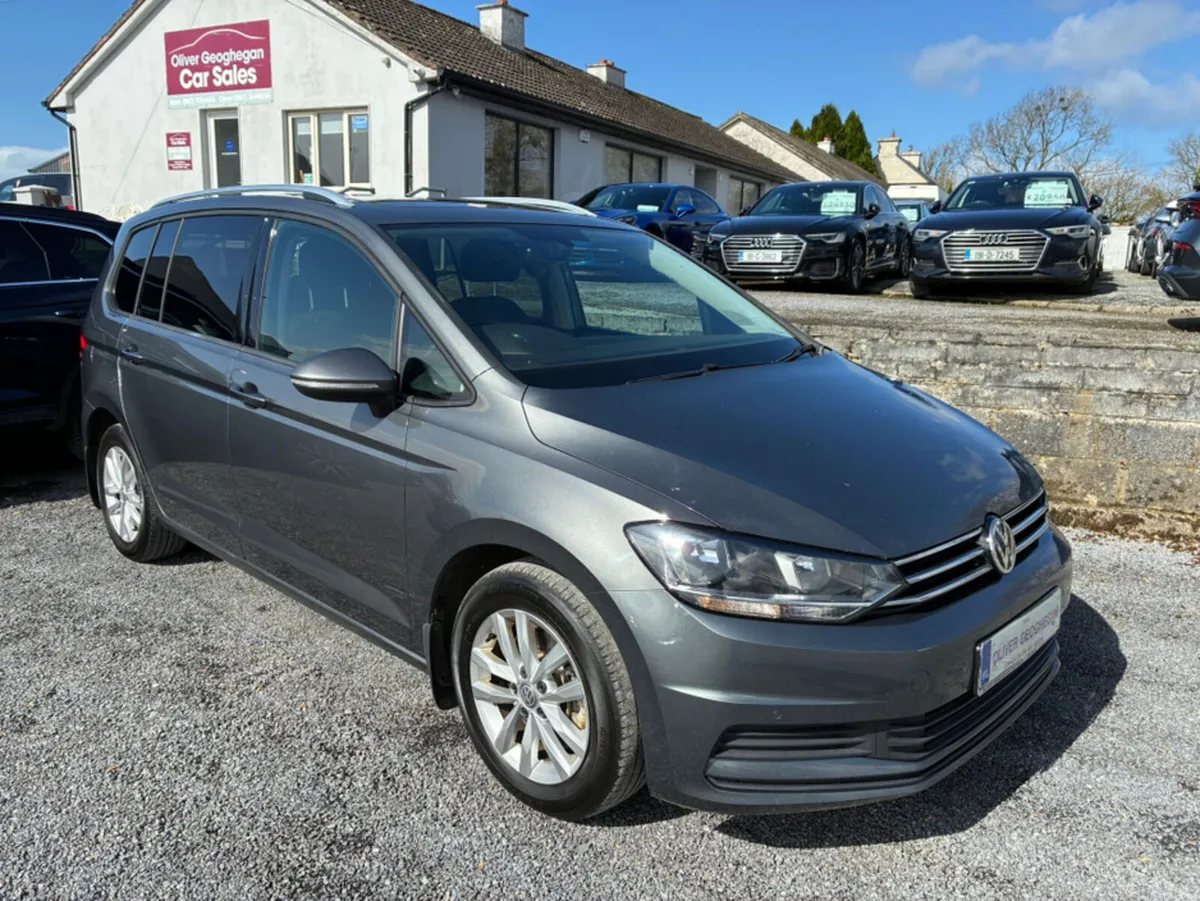 Volkswagen Touran 1.6 TDI SE FAMILY BLUEMOTION (7 - Image 1