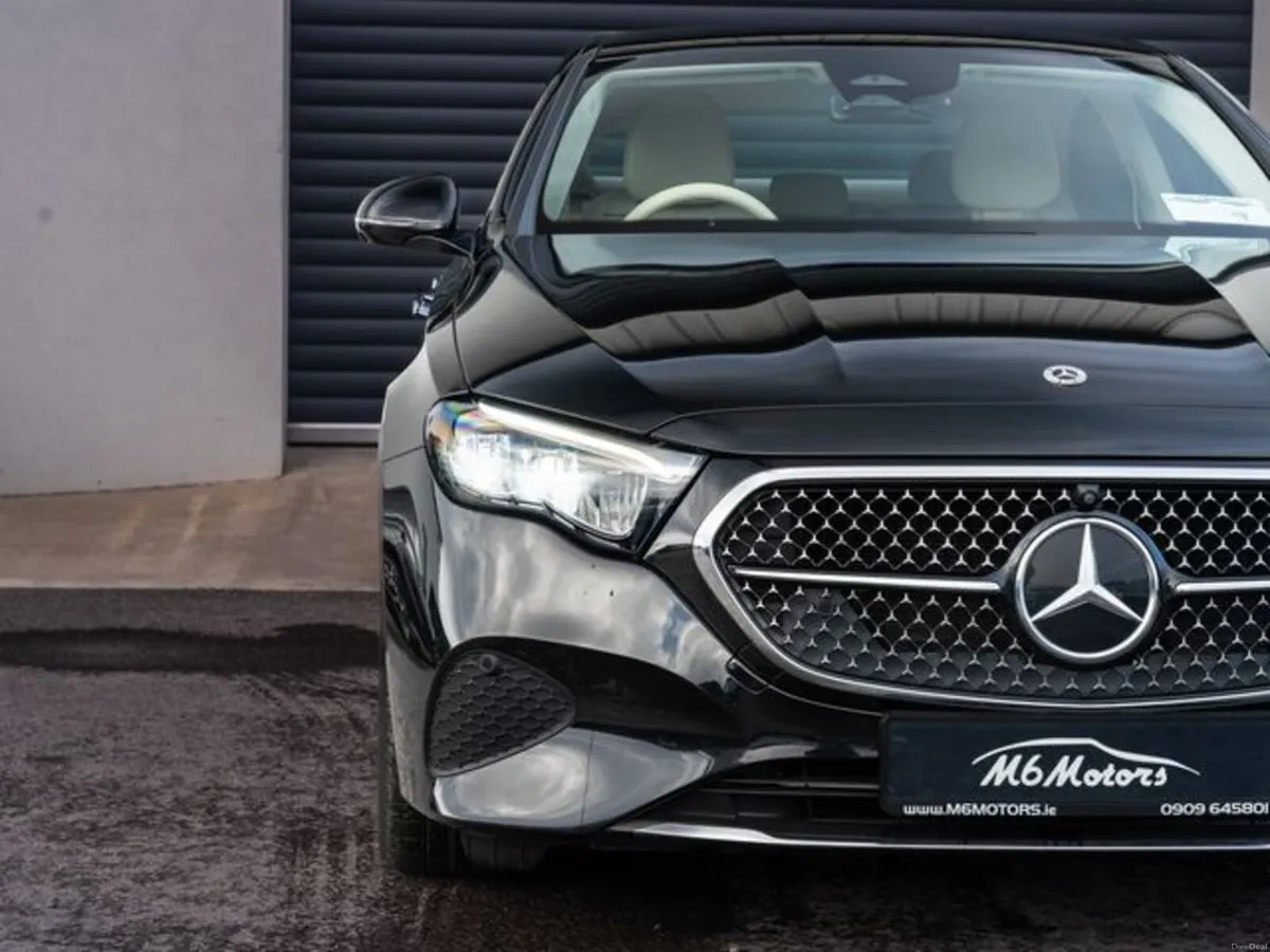 Mercedes-Benz E-Class Avantgarde Plus E220D - Image 3
