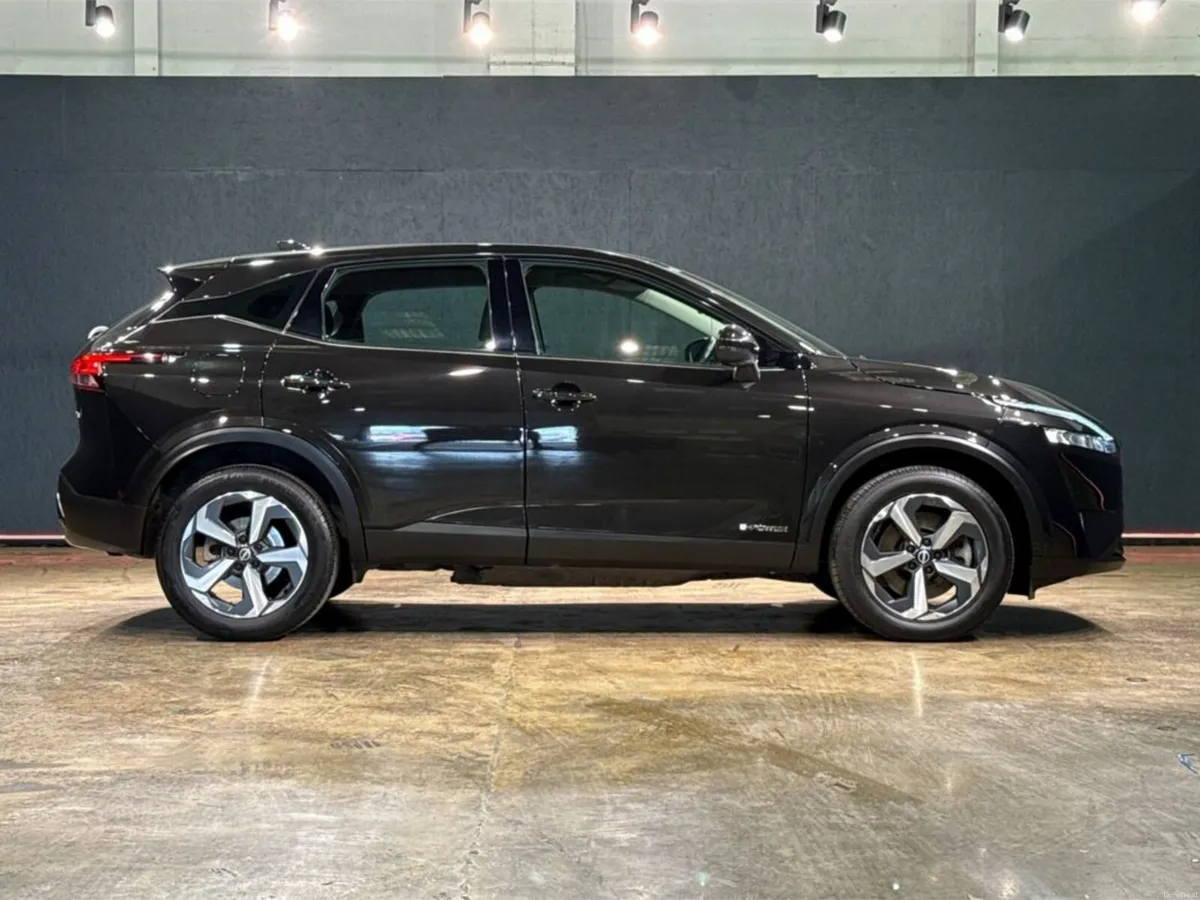 Nissan Qashqai Epower SV MY2.5 4DR Auto - Image 3