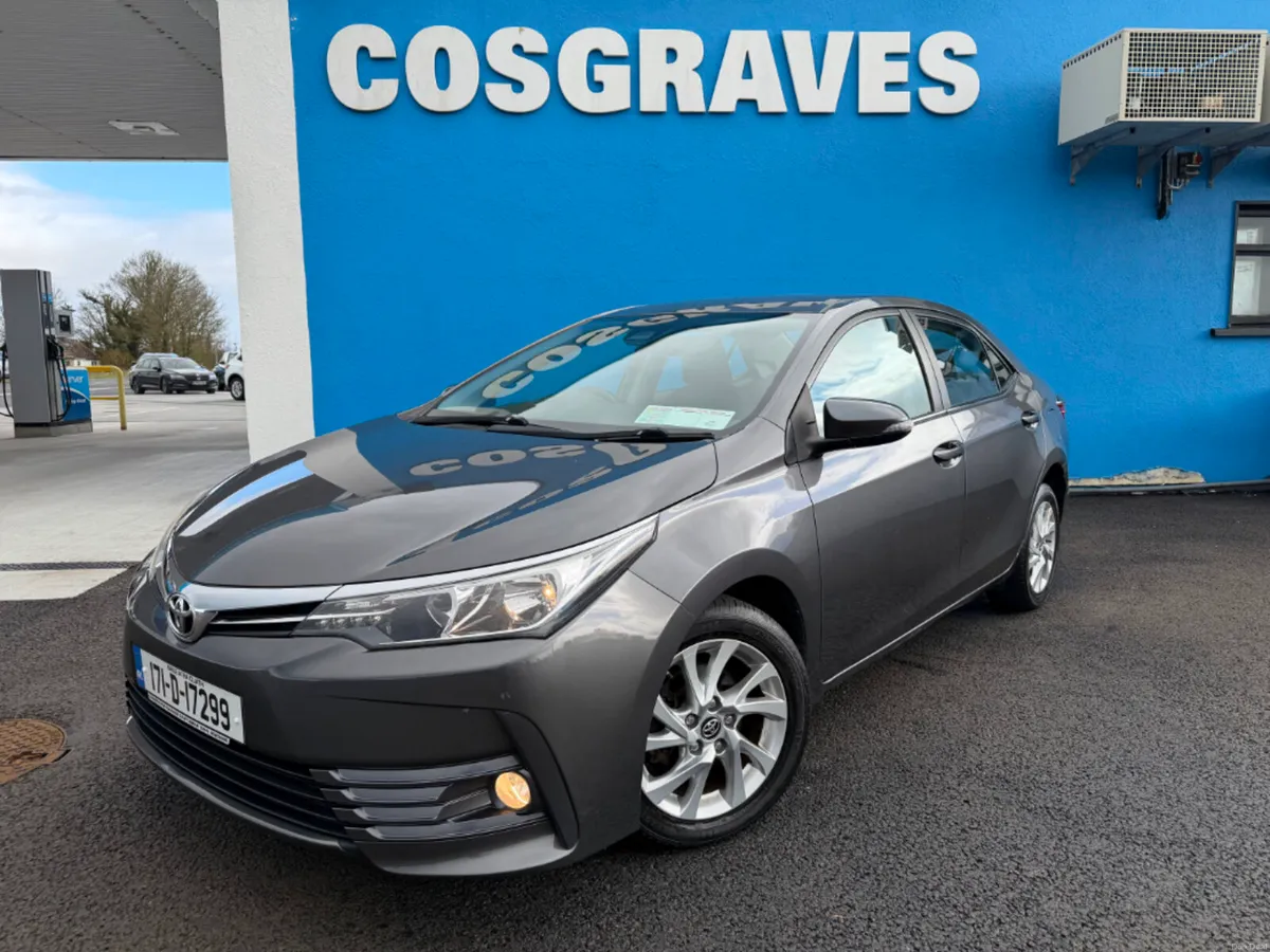 Toyota Corolla 1.4 D4D Luna 4DR * REVERSING CAMERA - Image 3