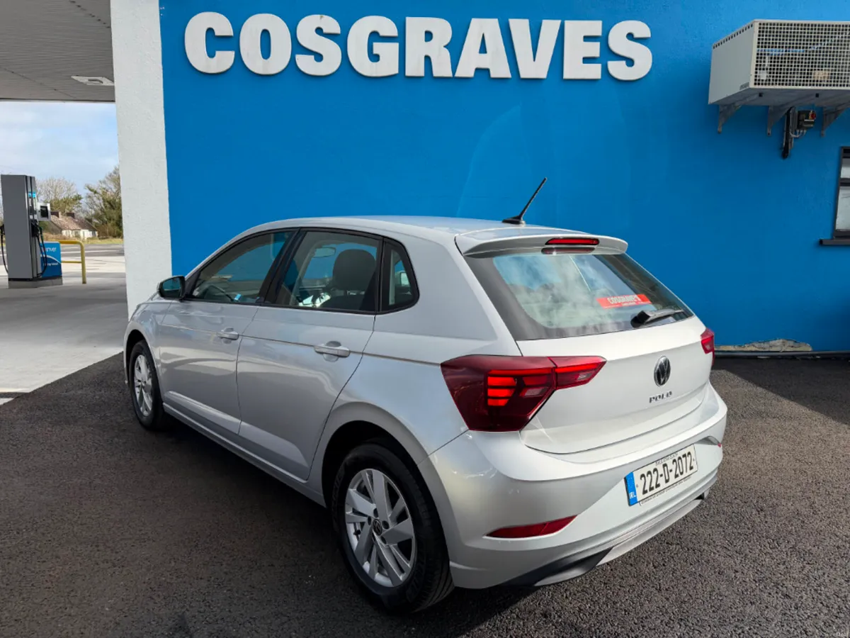 Volkswagen Polo Life 1.0 TSI 95HP M5F 5DR * APPLE - Image 4