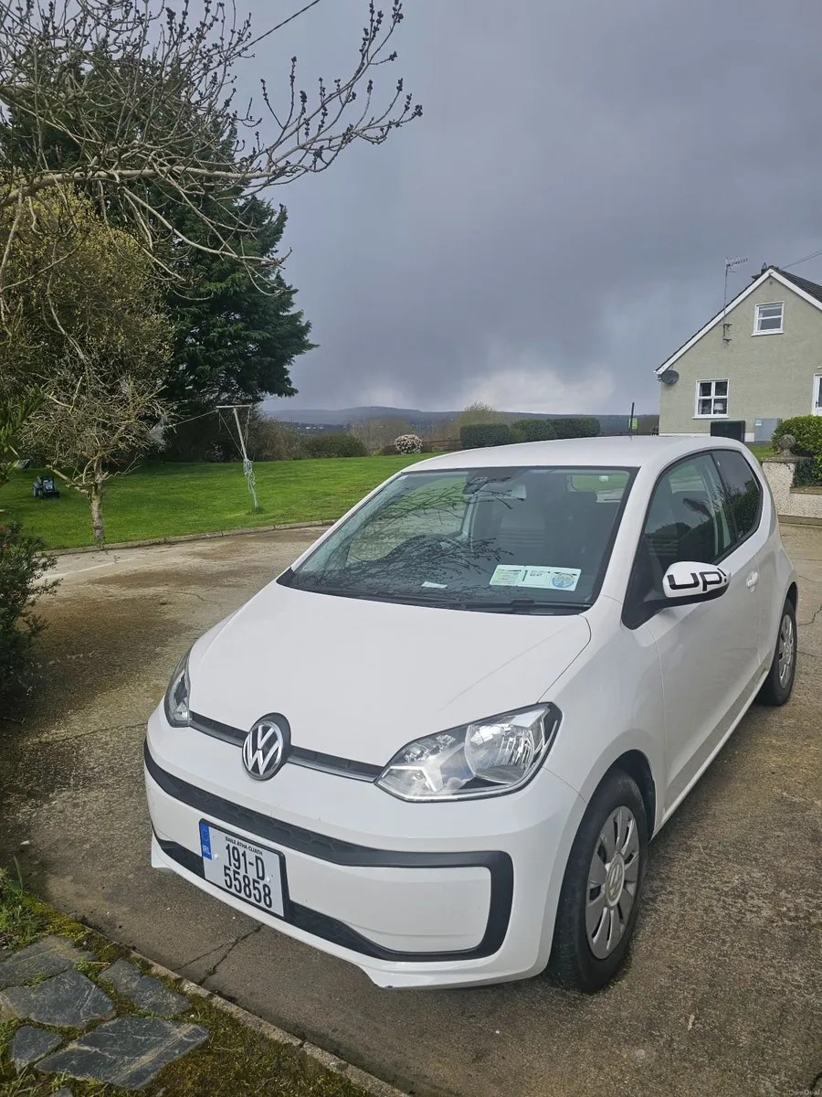Volkswagen up! 2019 - Image 1