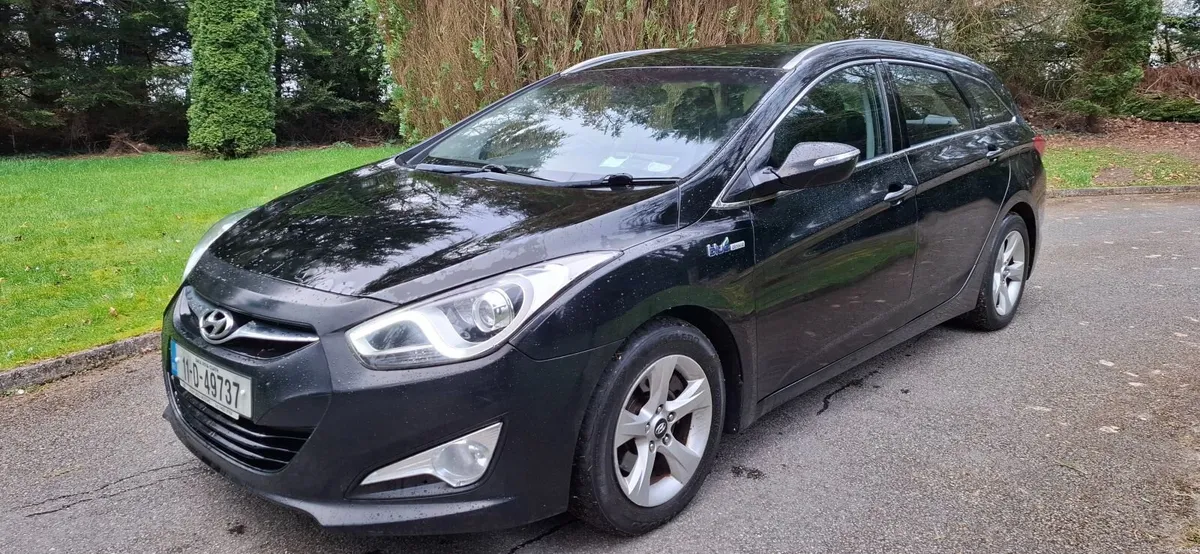 11 Hyundai i40 ,Estate, DIESEL - Image 1