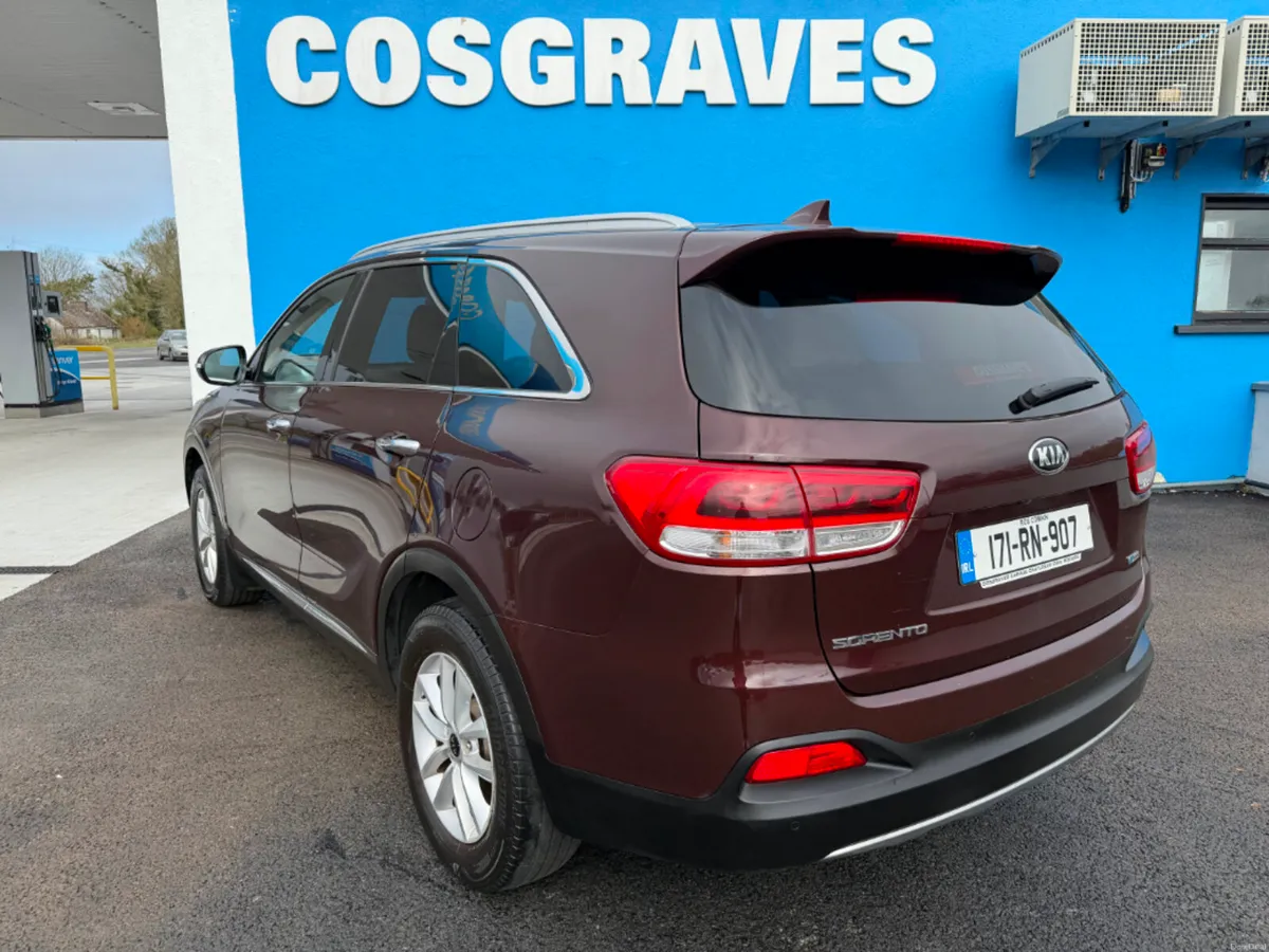 Kia Sorento 7 SEATER Platinum 4X2 5DR *FULL LEATHE - Image 4