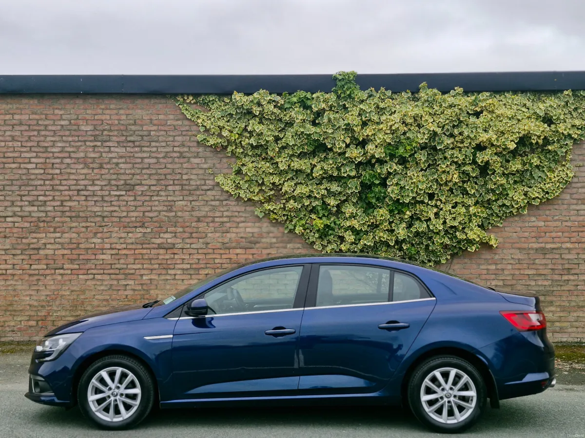 Renault Megane AUTOMATIC GRAND COUPE NAV DCI DYNAM - Image 3
