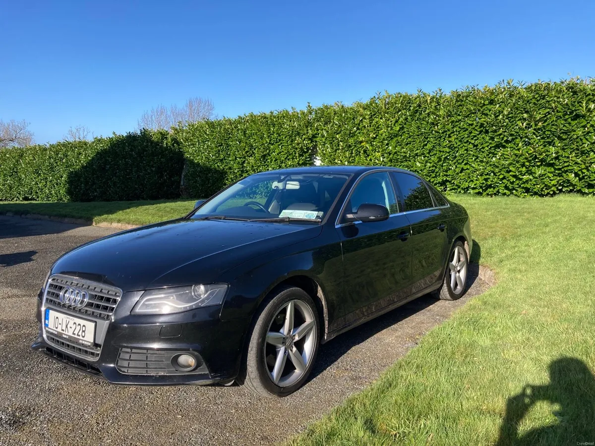 Audi A4 Sport 2010 - Image 2