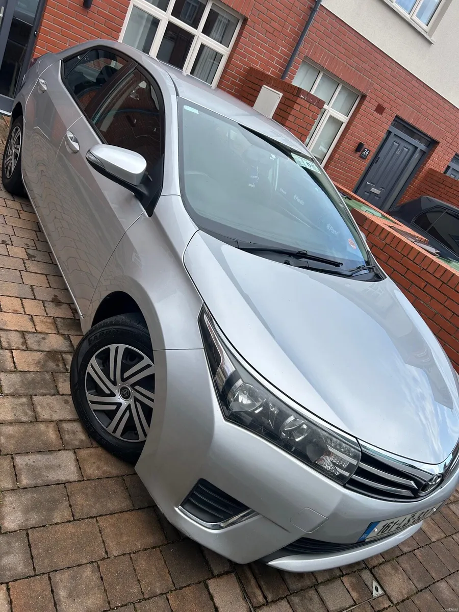 2016 Toyota Corolla 1.4 D4D - Image 2