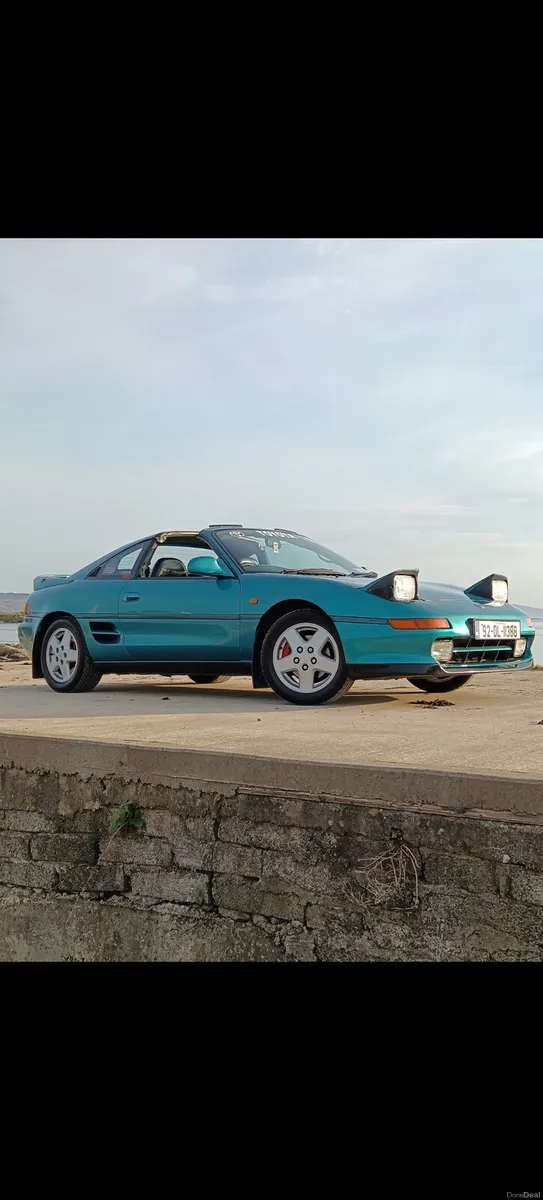 TOYOTA MR2 - Image 1