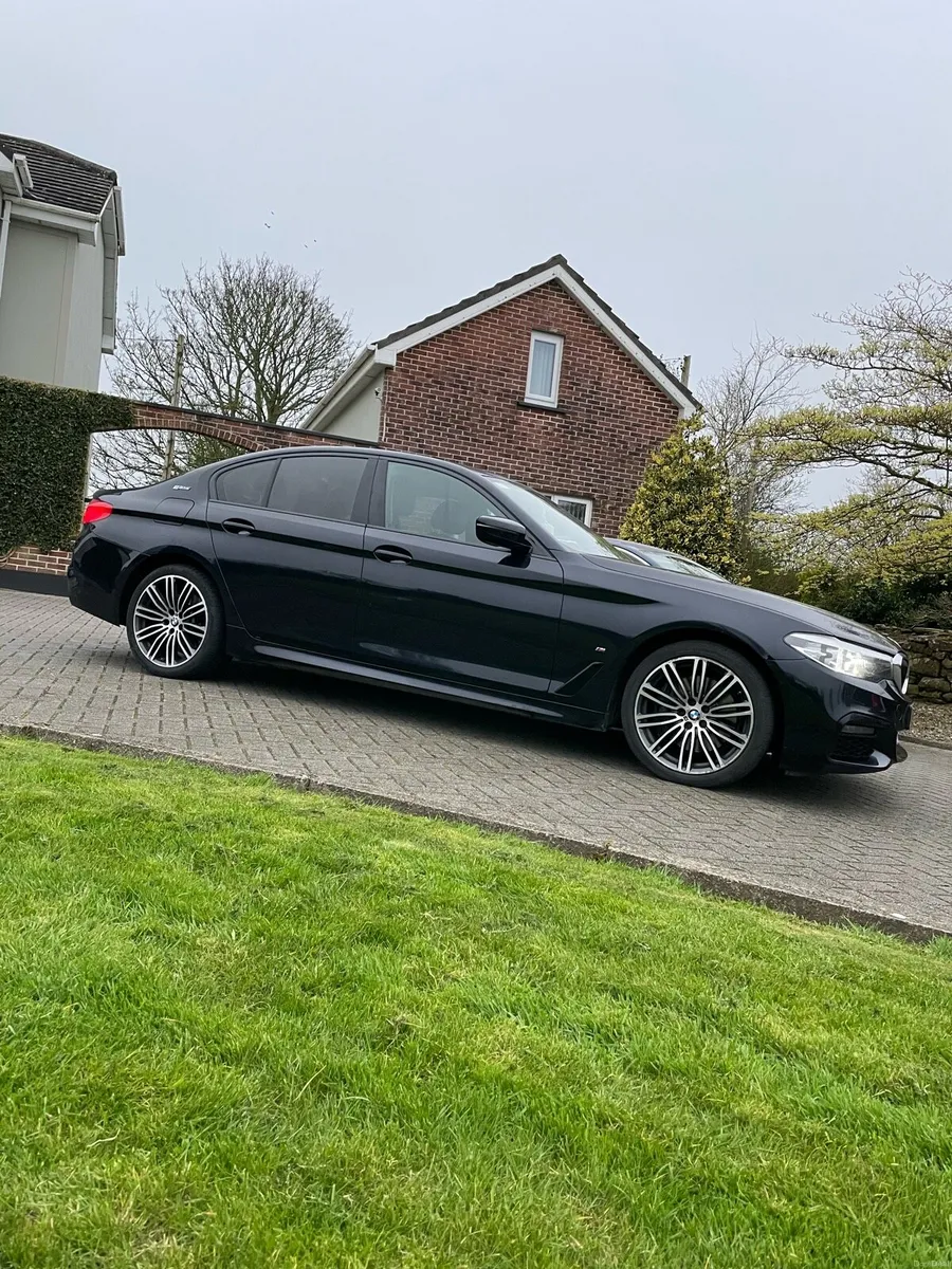 BMW 5 Series 530e M Sport - Image 3