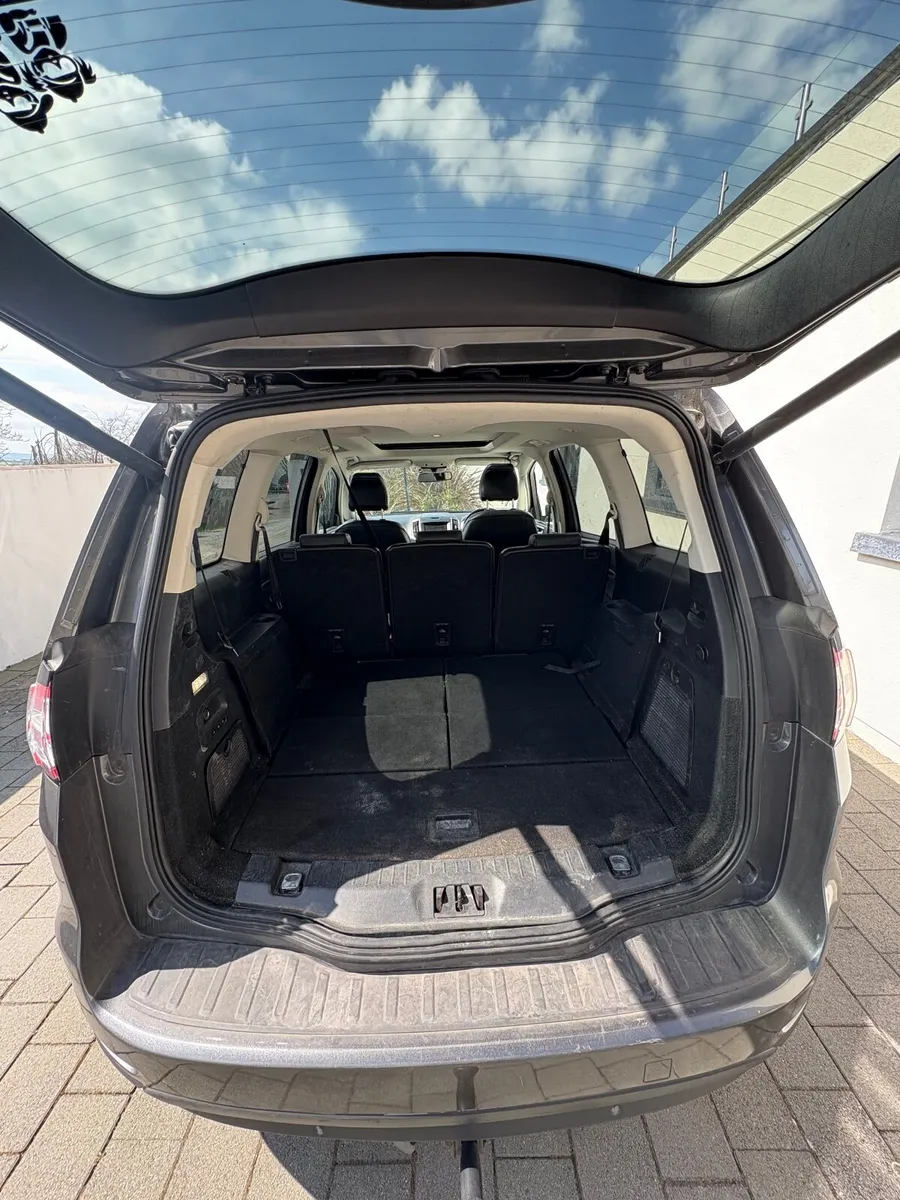 Ford Galaxy 2016 - Image 2
