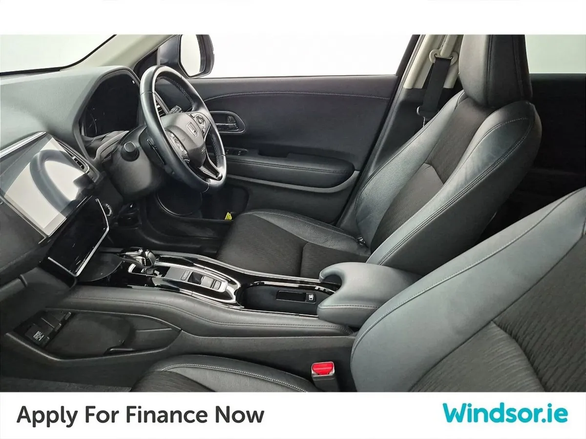 Honda Vezel 1.5 Hybrid - Image 4