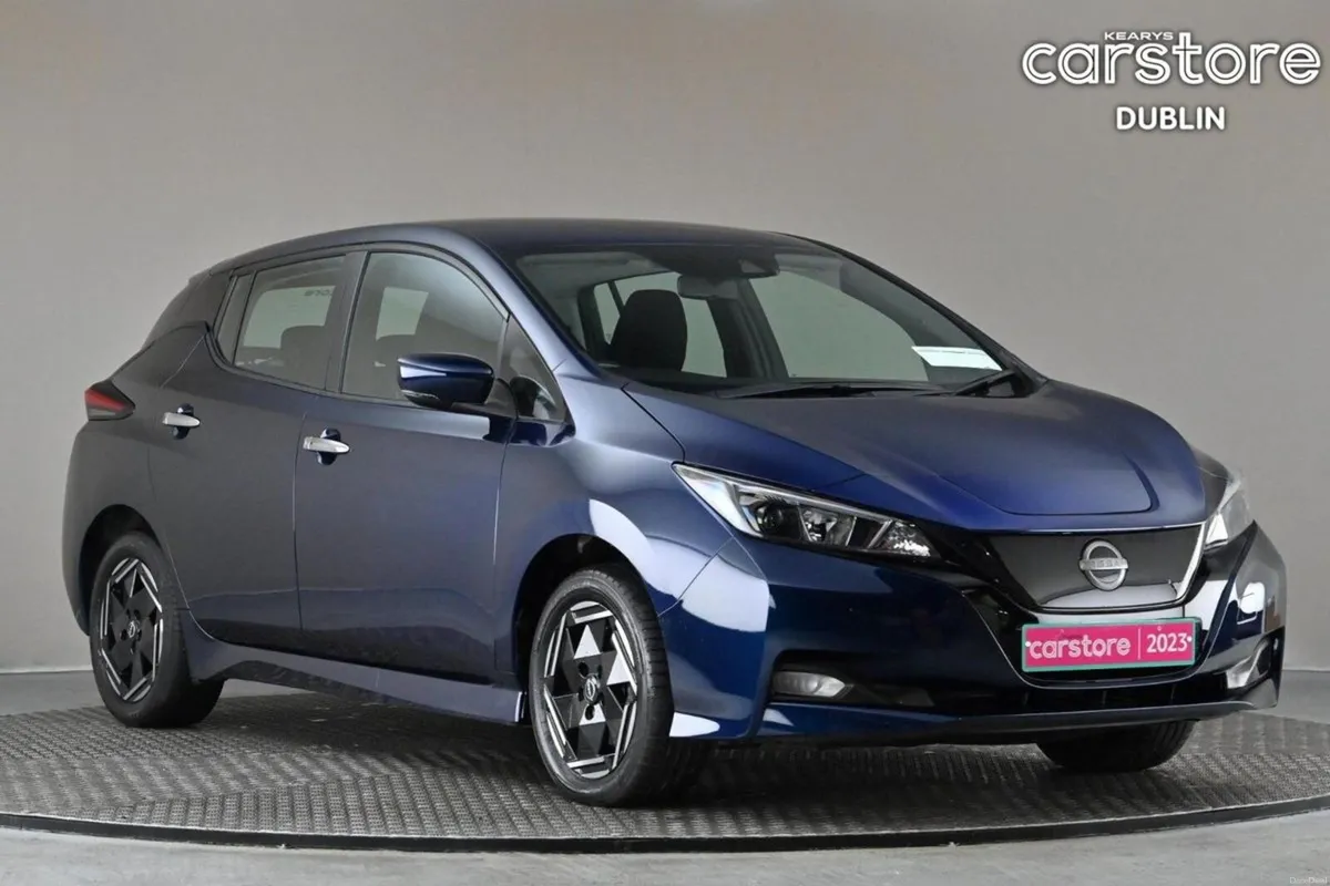 Nissan Leaf EV ACENTA 40KW 150BHP **REVERSE CAM** - Image 1
