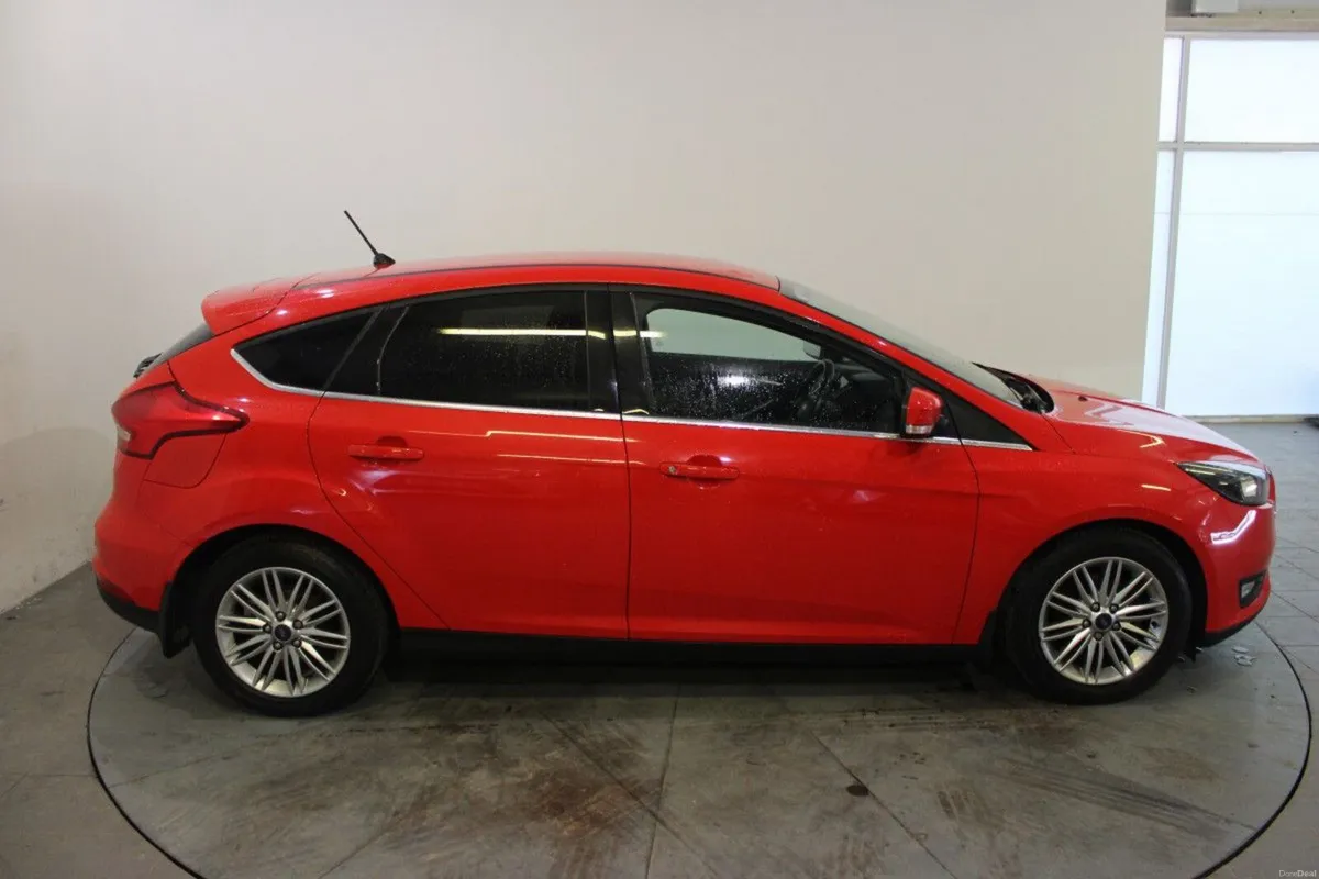 Ford Focus 1.0 Ecoboost 100PS Zetec - TENDER 10 - Image 3
