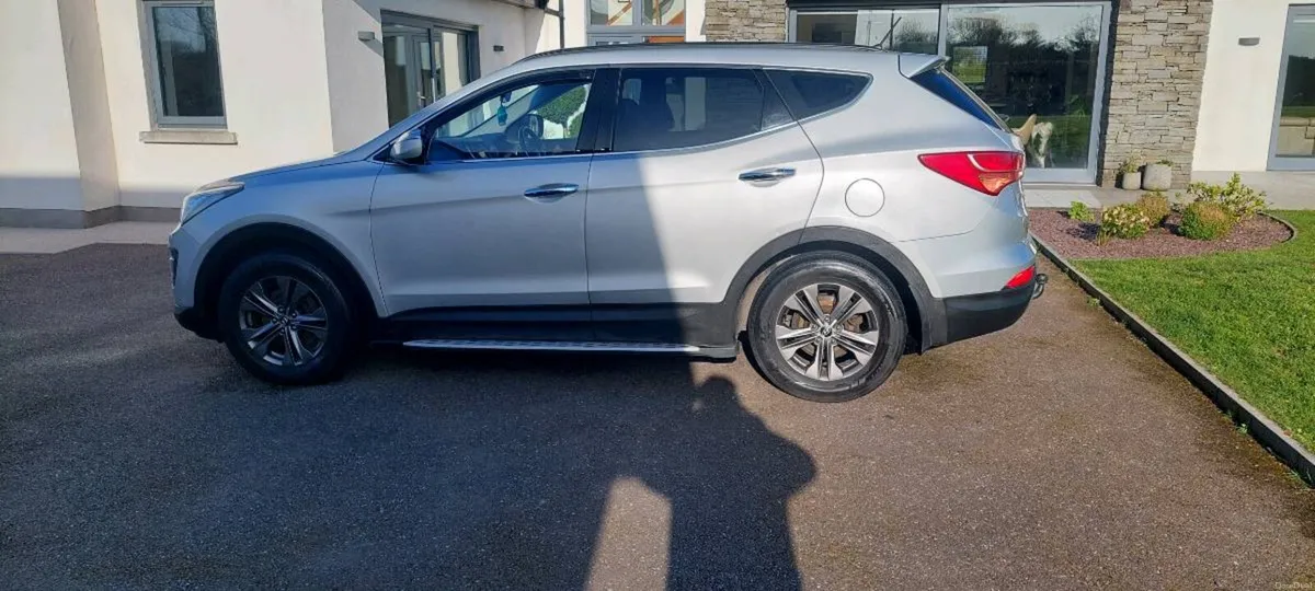 Hyundai Santa Fe 2.2 4WD 7 Seats Tax and NCT - Image 4