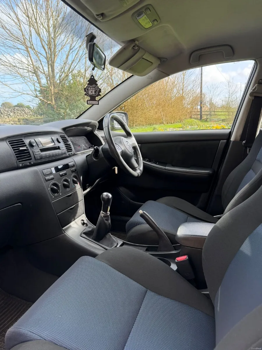 Toyota Corolla 2005 - Image 4