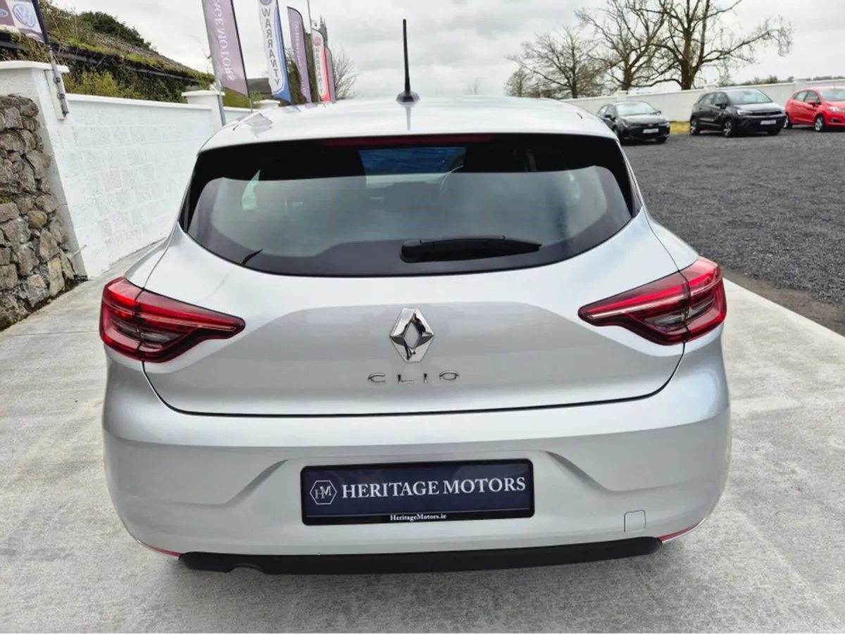 Renault Clio EQUILIBRE TCE 90 MY22.5 5 5DR - Image 3