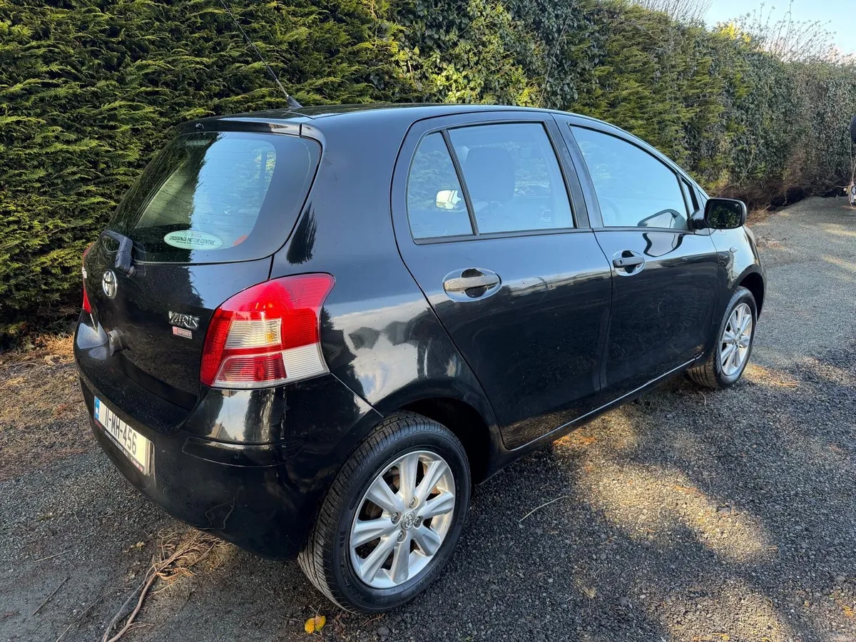 Toyota Yaris 2011 1.0 petrol *NCT TAX* - Image 3