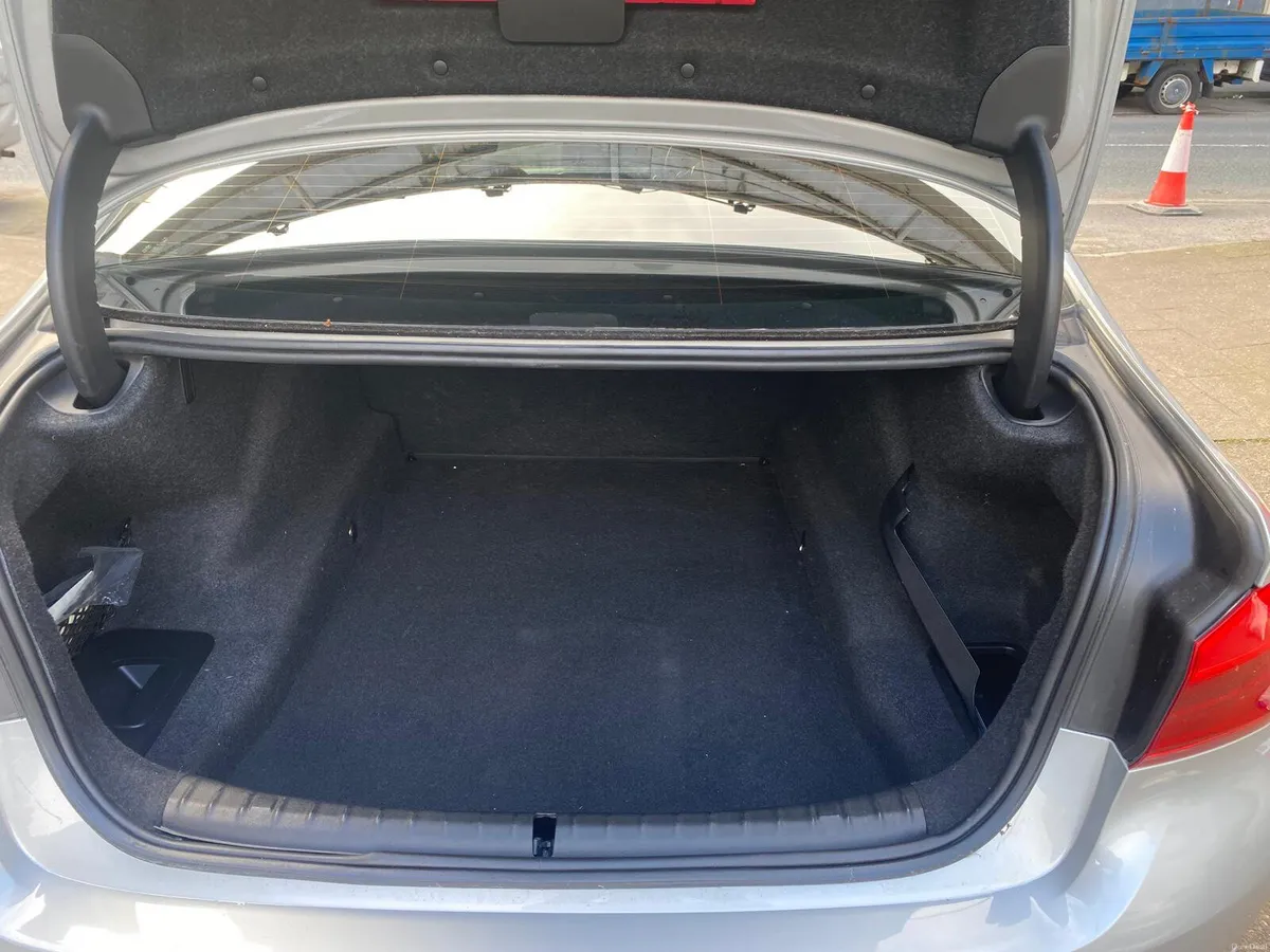 BMW 5-Series D SE JC32 4DR AUTO - Image 3